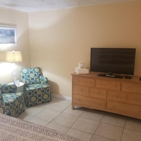 Pennwood Motor Lodge Sebastian Luaran gambar