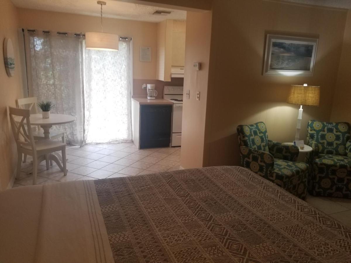 Pennwood Motor Lodge Sebastian Luaran gambar