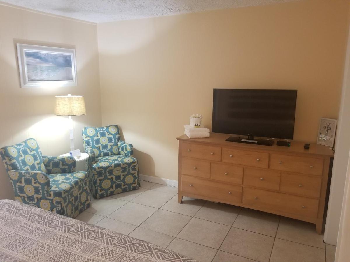 Pennwood Motor Lodge Sebastian Luaran gambar