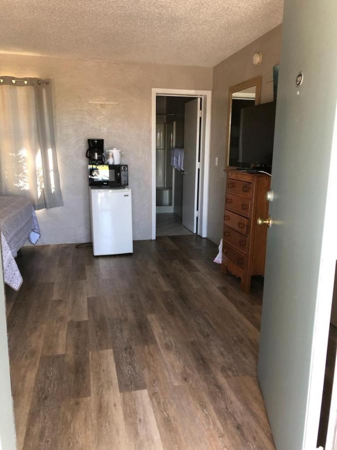 Pennwood Motor Lodge Sebastian Luaran gambar